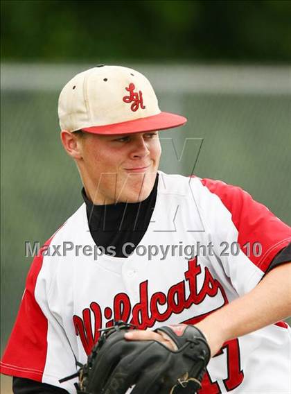 Thumbnail 1 in Belton vs Lake Highlands (Texas 3A Region ll Playoffs) photogallery.