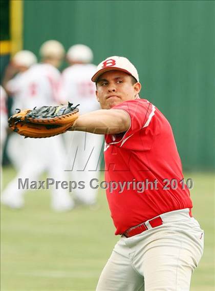 Thumbnail 2 in Belton vs Lake Highlands (Texas 3A Region ll Playoffs) photogallery.