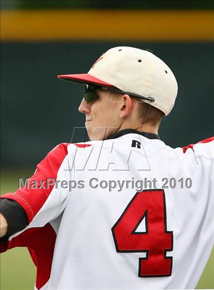 Thumbnail 2 in Belton vs Lake Highlands (Texas 3A Region ll Playoffs) photogallery.