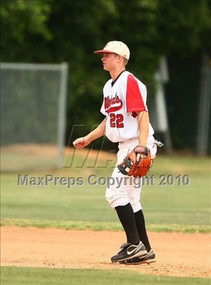 Thumbnail 3 in Belton vs Lake Highlands (Texas 3A Region ll Playoffs) photogallery.