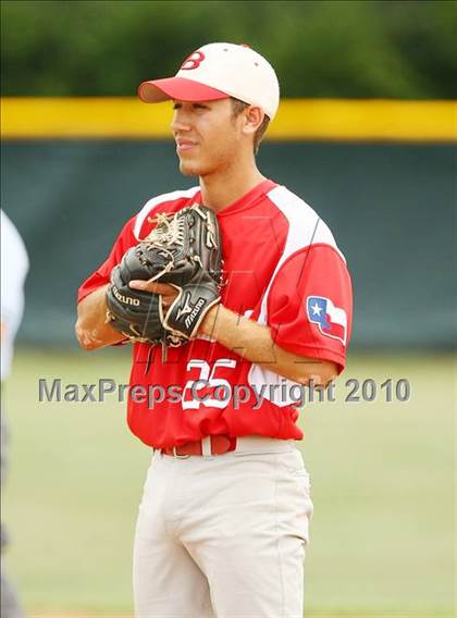 Thumbnail 1 in Belton vs Lake Highlands (Texas 3A Region ll Playoffs) photogallery.