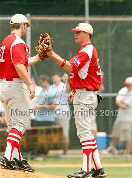 Thumbnail 1 in Belton vs Lake Highlands (Texas 3A Region ll Playoffs) photogallery.