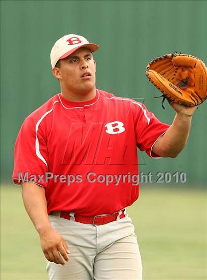 Thumbnail 1 in Belton vs Lake Highlands (Texas 3A Region ll Playoffs) photogallery.