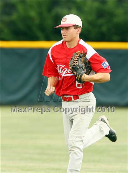 Thumbnail 1 in Belton vs Lake Highlands (Texas 3A Region ll Playoffs) photogallery.