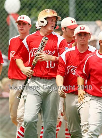Thumbnail 2 in Belton vs Lake Highlands (Texas 3A Region ll Playoffs) photogallery.