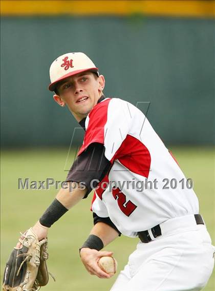 Thumbnail 1 in Belton vs Lake Highlands (Texas 3A Region ll Playoffs) photogallery.