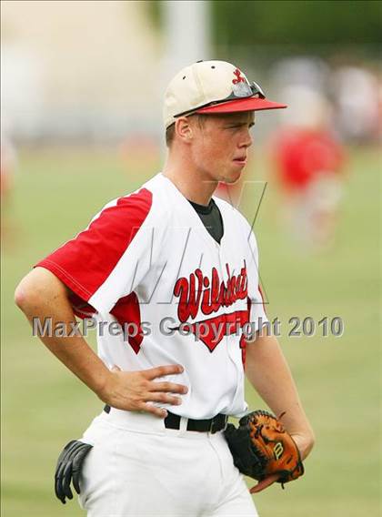 Thumbnail 3 in Belton vs Lake Highlands (Texas 3A Region ll Playoffs) photogallery.
