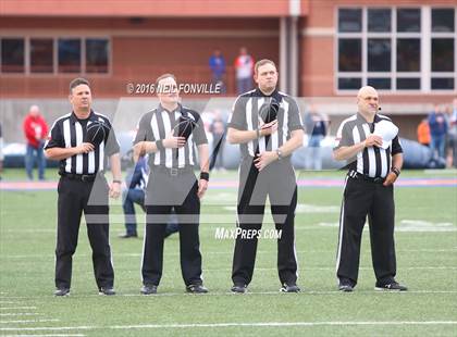 Thumbnail 2 in San Angelo Central vs. Allen (UIL 6A Regional Playoff) photogallery.