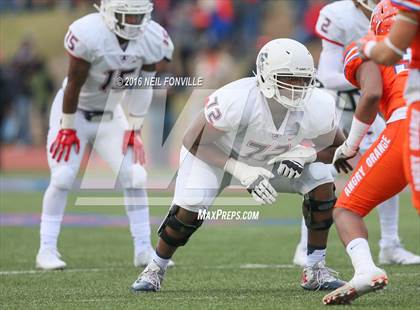 Thumbnail 2 in San Angelo Central vs. Allen (UIL 6A Regional Playoff) photogallery.