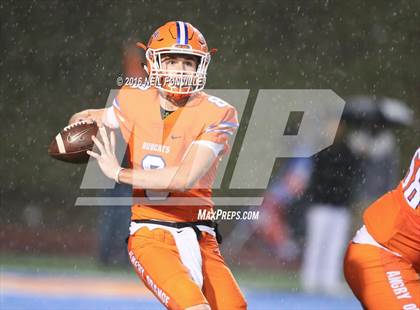 Thumbnail 2 in San Angelo Central vs. Allen (UIL 6A Regional Playoff) photogallery.