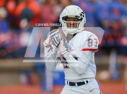 Thumbnail 2 in San Angelo Central vs. Allen (UIL 6A Regional Playoff) photogallery.