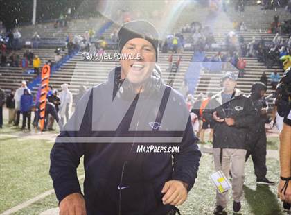 Thumbnail 2 in San Angelo Central vs. Allen (UIL 6A Regional Playoff) photogallery.