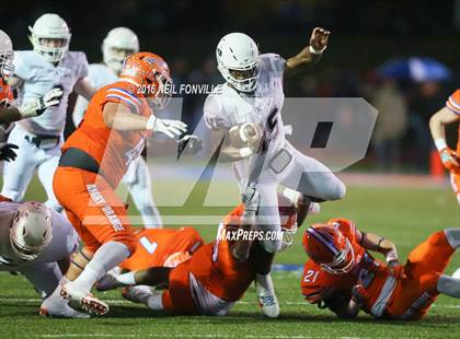Thumbnail 1 in San Angelo Central vs. Allen (UIL 6A Regional Playoff) photogallery.