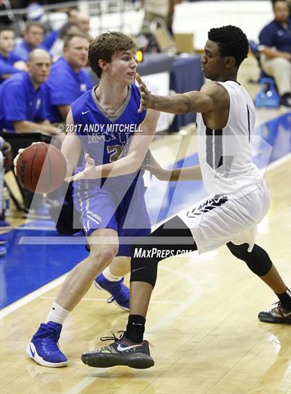 Thumbnail 2 in Hamilton Heights Christian Academy @ McCallie (Dr Pepper Classic) photogallery.