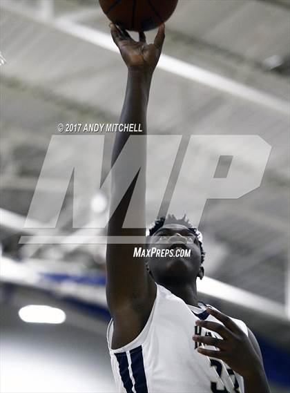 Thumbnail 3 in Hamilton Heights Christian Academy @ McCallie (Dr Pepper Classic) photogallery.