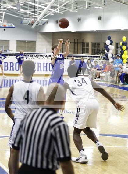 Thumbnail 1 in Hamilton Heights Christian Academy @ McCallie (Dr Pepper Classic) photogallery.