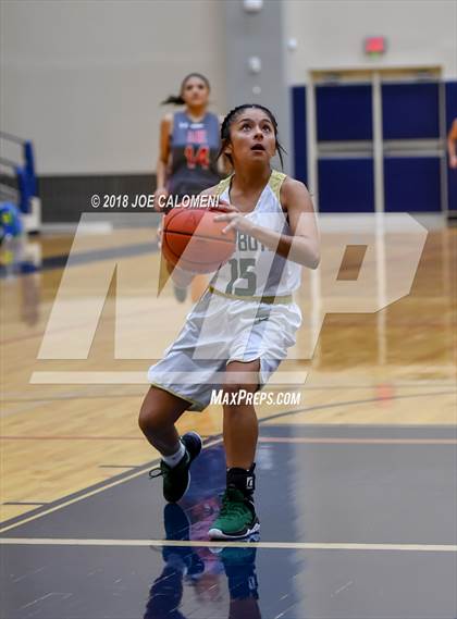 Thumbnail 2 in McCollum vs Lee [Robert E.] (SAISD Basketball Tournament) photogallery.