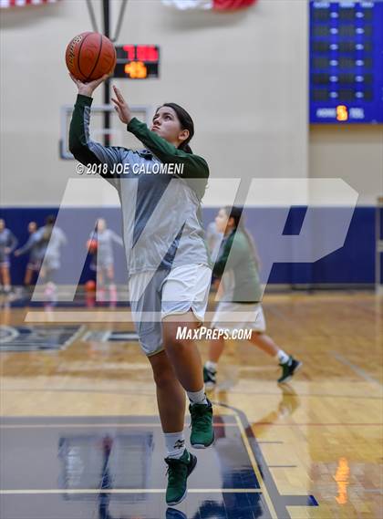 Thumbnail 2 in McCollum vs Lee [Robert E.] (SAISD Basketball Tournament) photogallery.