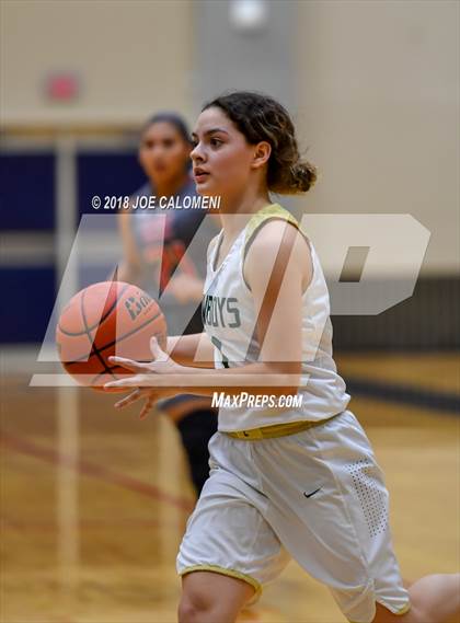 Thumbnail 1 in McCollum vs Lee [Robert E.] (SAISD Basketball Tournament) photogallery.