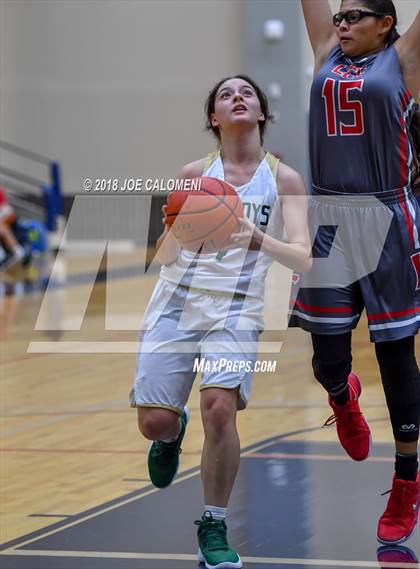 Thumbnail 1 in McCollum vs Lee [Robert E.] (SAISD Basketball Tournament) photogallery.
