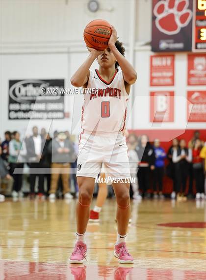 Thumbnail 3 in Holy Cross vs Newport (Ninth Region All A Final) photogallery.