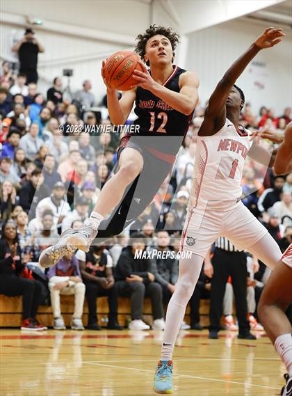 Thumbnail 3 in Holy Cross vs Newport (Ninth Region All A Final) photogallery.
