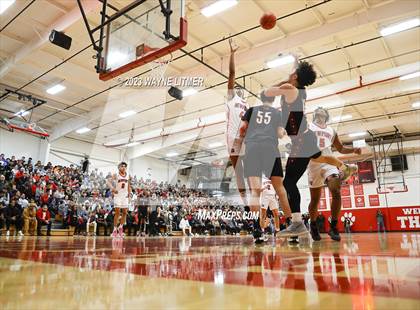 Thumbnail 1 in Holy Cross vs Newport (Ninth Region All A Final) photogallery.