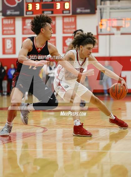 Thumbnail 1 in Holy Cross vs Newport (Ninth Region All A Final) photogallery.