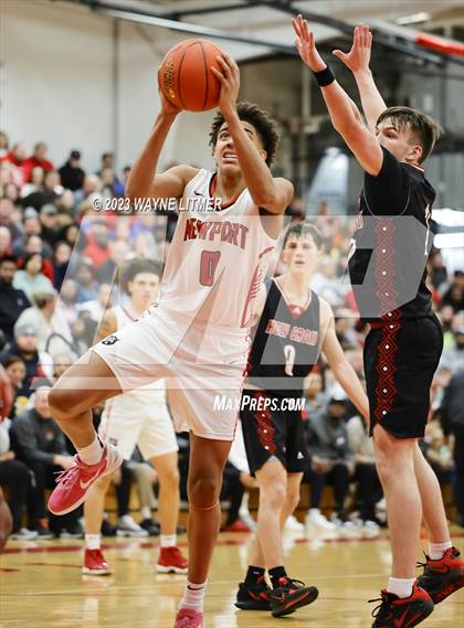 Thumbnail 3 in Holy Cross vs Newport (Ninth Region All A Final) photogallery.