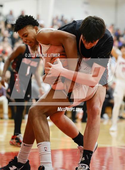 Thumbnail 1 in Holy Cross vs Newport (Ninth Region All A Final) photogallery.