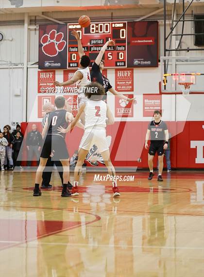 Thumbnail 3 in Holy Cross vs Newport (Ninth Region All A Final) photogallery.