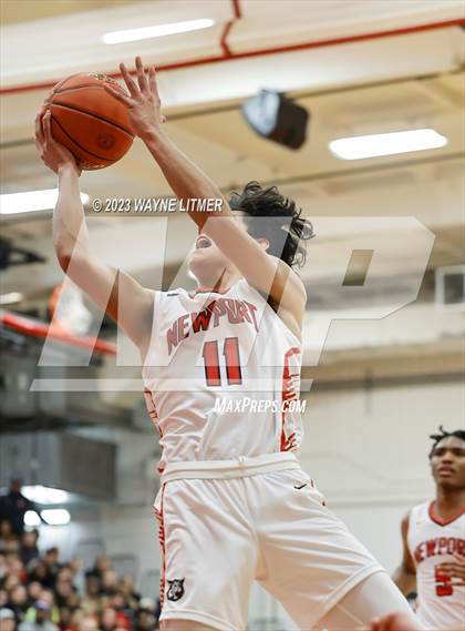 Thumbnail 2 in Holy Cross vs Newport (Ninth Region All A Final) photogallery.
