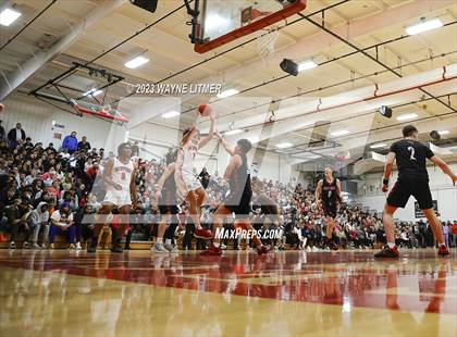 Thumbnail 3 in Holy Cross vs Newport (Ninth Region All A Final) photogallery.