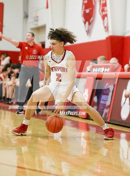 Thumbnail 2 in Holy Cross vs Newport (Ninth Region All A Final) photogallery.