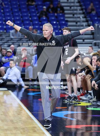 Thumbnail 1 in Irion County vs. Texline (UIL 1A State Semifinal) photogallery.