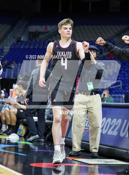 Thumbnail 2 in Irion County vs. Texline (UIL 1A State Semifinal) photogallery.