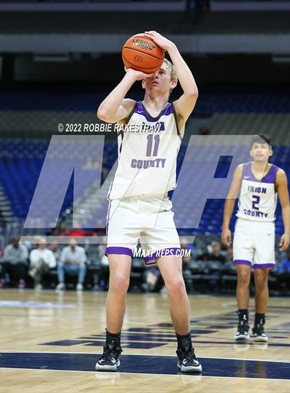 Thumbnail 3 in Irion County vs. Texline (UIL 1A State Semifinal) photogallery.