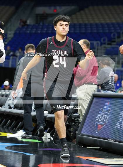 Thumbnail 2 in Irion County vs. Texline (UIL 1A State Semifinal) photogallery.