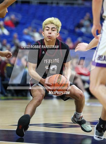 Thumbnail 2 in Irion County vs. Texline (UIL 1A State Semifinal) photogallery.