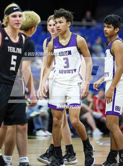 Thumbnail 2 in Irion County vs. Texline (UIL 1A State Semifinal) photogallery.