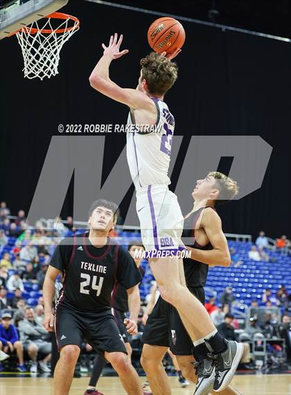 Thumbnail 1 in Irion County vs. Texline (UIL 1A State Semifinal) photogallery.