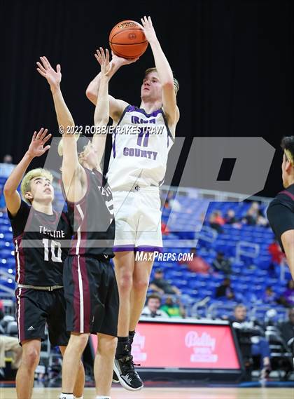 Thumbnail 2 in Irion County vs. Texline (UIL 1A State Semifinal) photogallery.