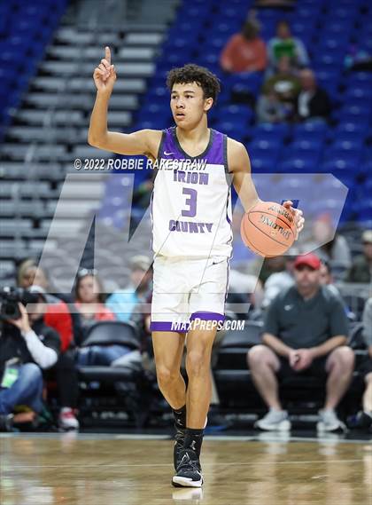 Thumbnail 2 in Irion County vs. Texline (UIL 1A State Semifinal) photogallery.