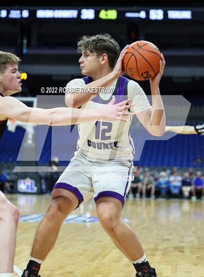 Thumbnail 1 in Irion County vs. Texline (UIL 1A State Semifinal) photogallery.