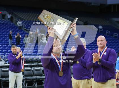Thumbnail 2 in Irion County vs. Texline (UIL 1A State Semifinal) photogallery.