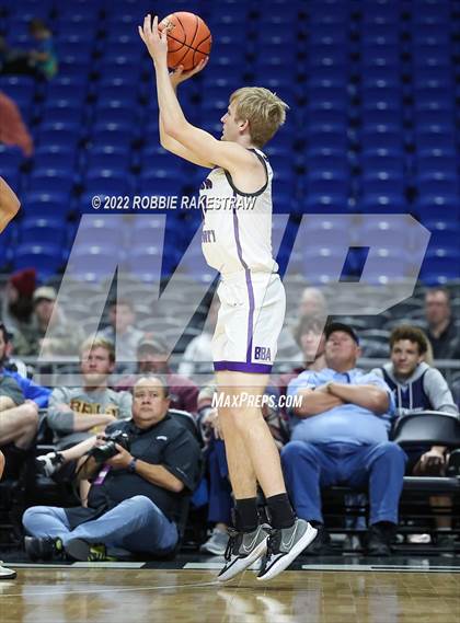 Thumbnail 3 in Irion County vs. Texline (UIL 1A State Semifinal) photogallery.
