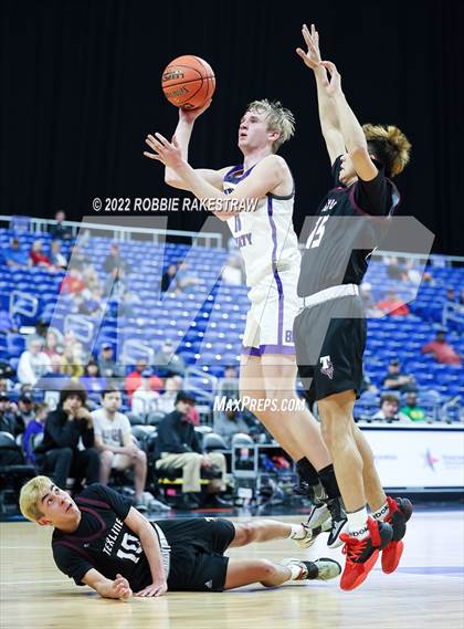 Thumbnail 2 in Irion County vs. Texline (UIL 1A State Semifinal) photogallery.