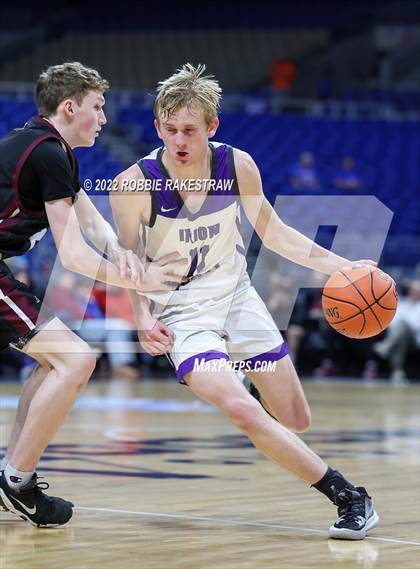 Thumbnail 2 in Irion County vs. Texline (UIL 1A State Semifinal) photogallery.