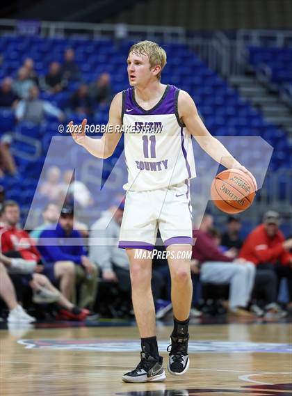 Thumbnail 2 in Irion County vs. Texline (UIL 1A State Semifinal) photogallery.