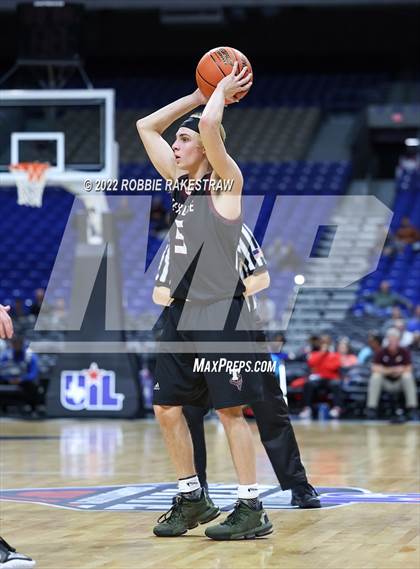 Thumbnail 2 in Irion County vs. Texline (UIL 1A State Semifinal) photogallery.